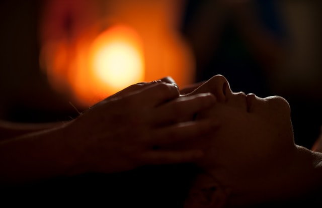 Ayurveda Massage (1)